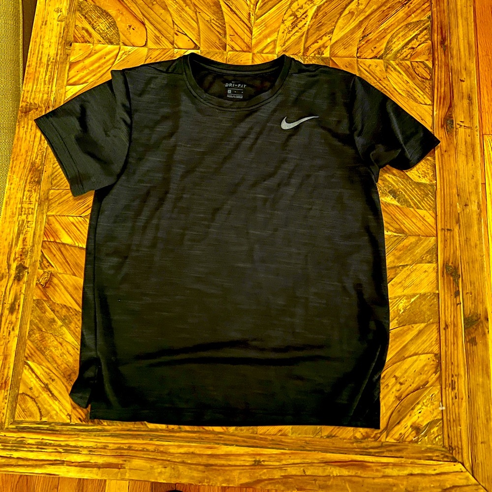 Men’s Black & Charcoal Dri-fit Nike Shirt